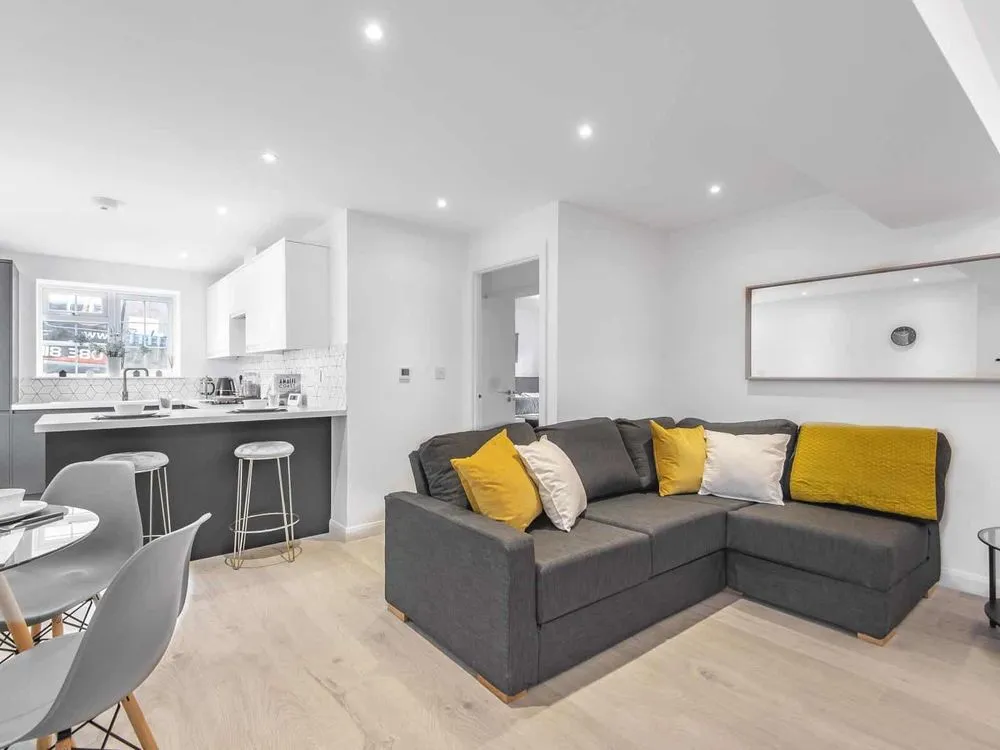 Slide of Ariellie Remodel and Build