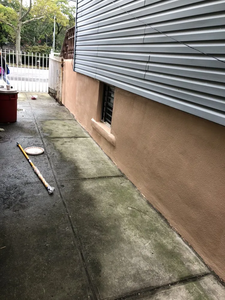 Slide of Ark general construction