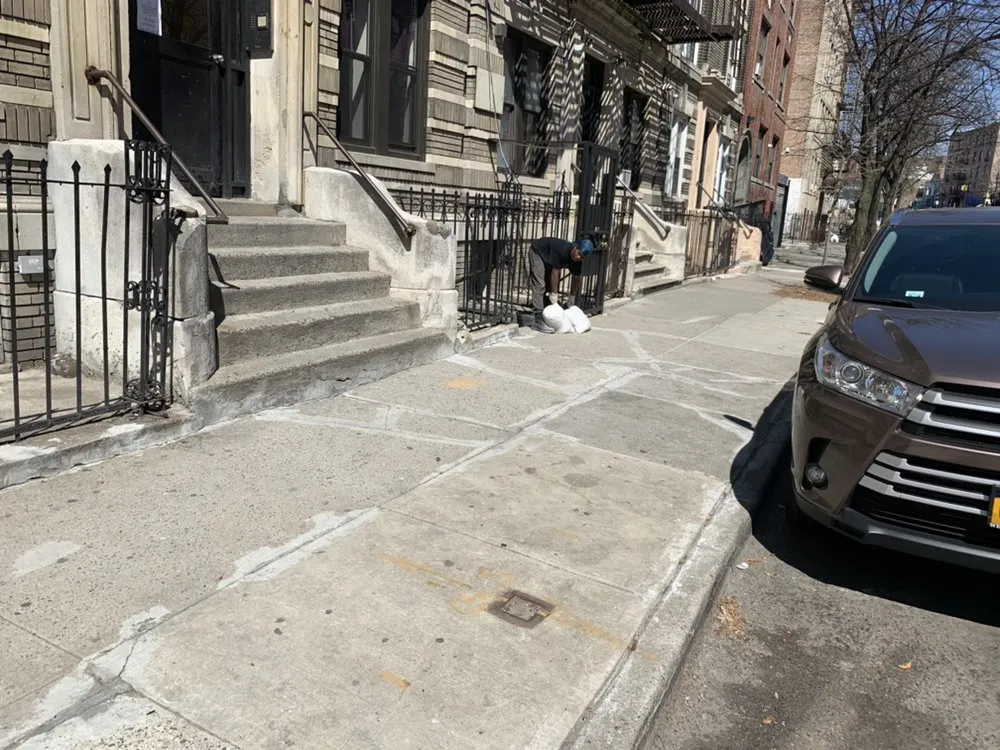 Slide of Ark general construction