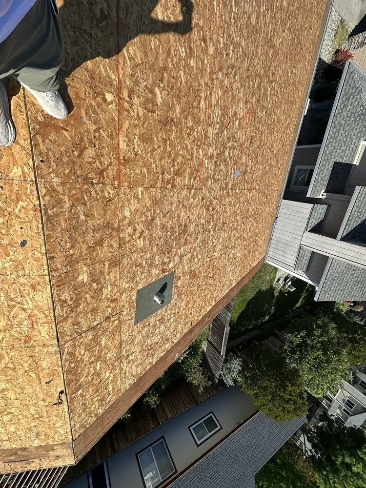 Slide of Ark Roofing & Construction