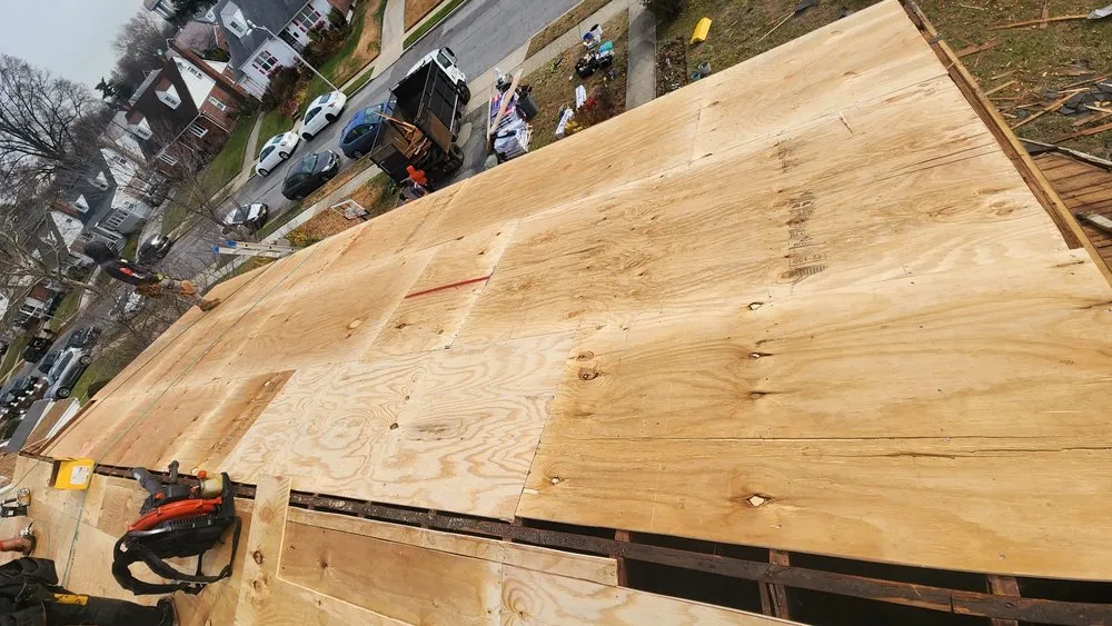 Slide of Arlo Roofing