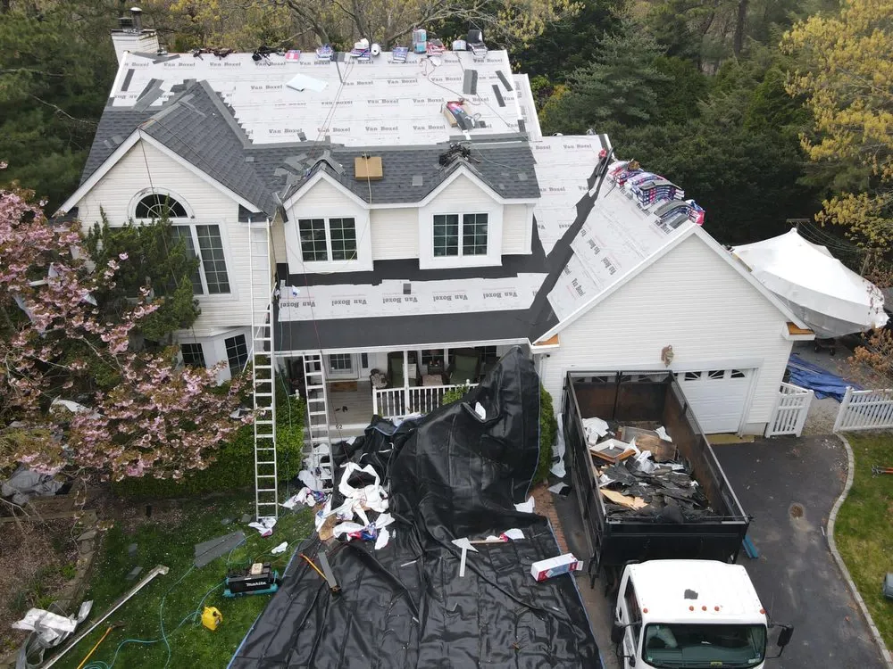 Slide of Arlo Roofing