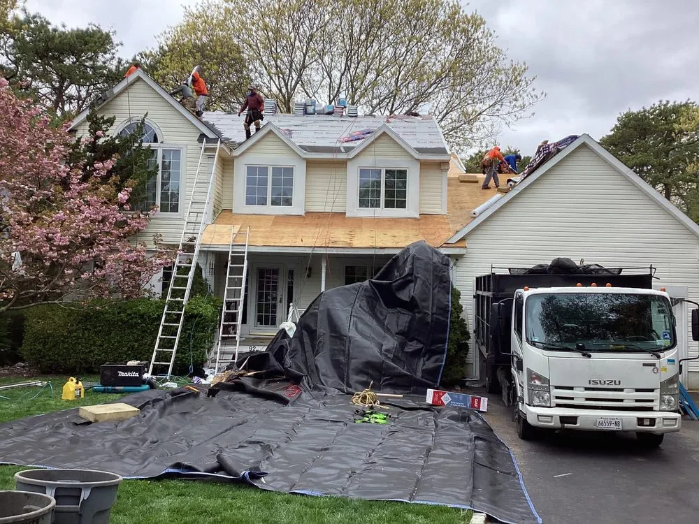 Slide of Arlo Roofing