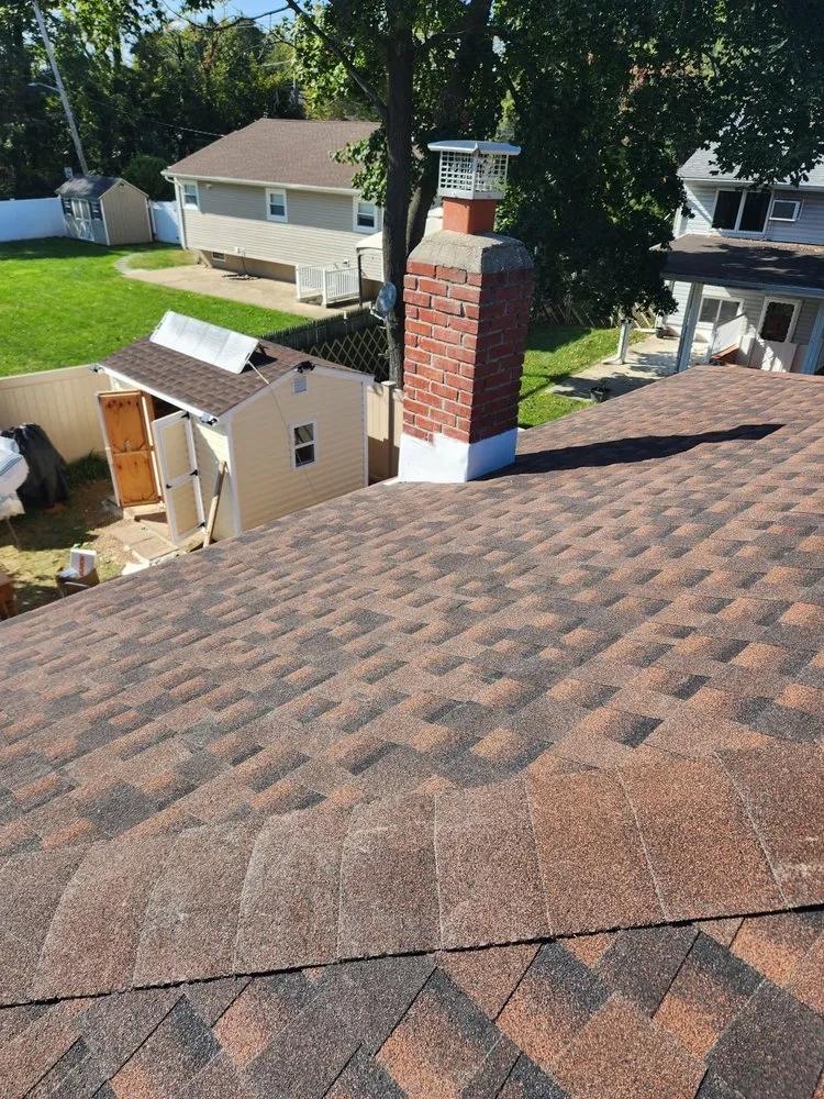 Slide of Arlo Roofing