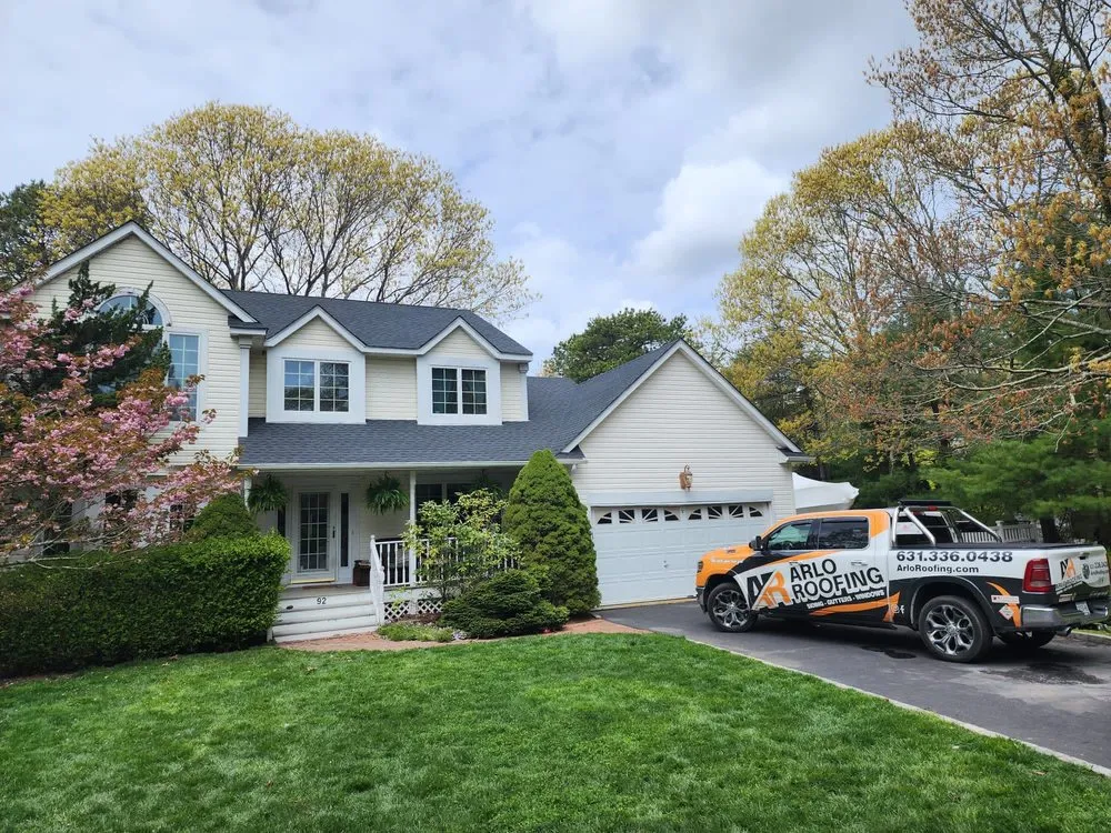 Slide of Arlo Roofing