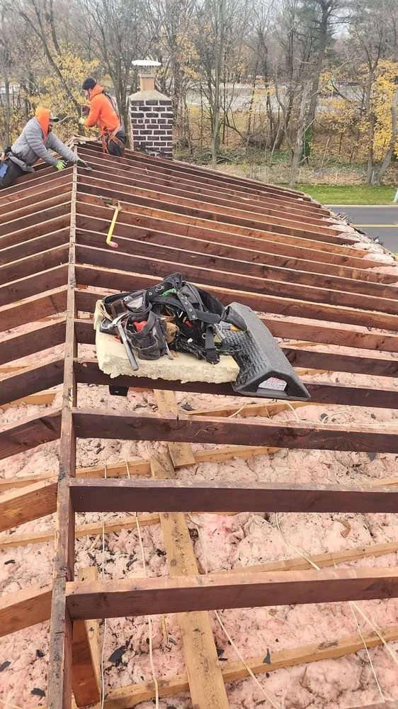 Slide of Arlo Roofing