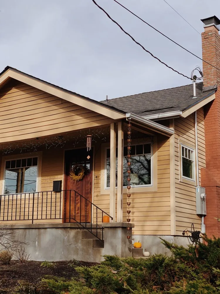 Slide of Armadas Exterior