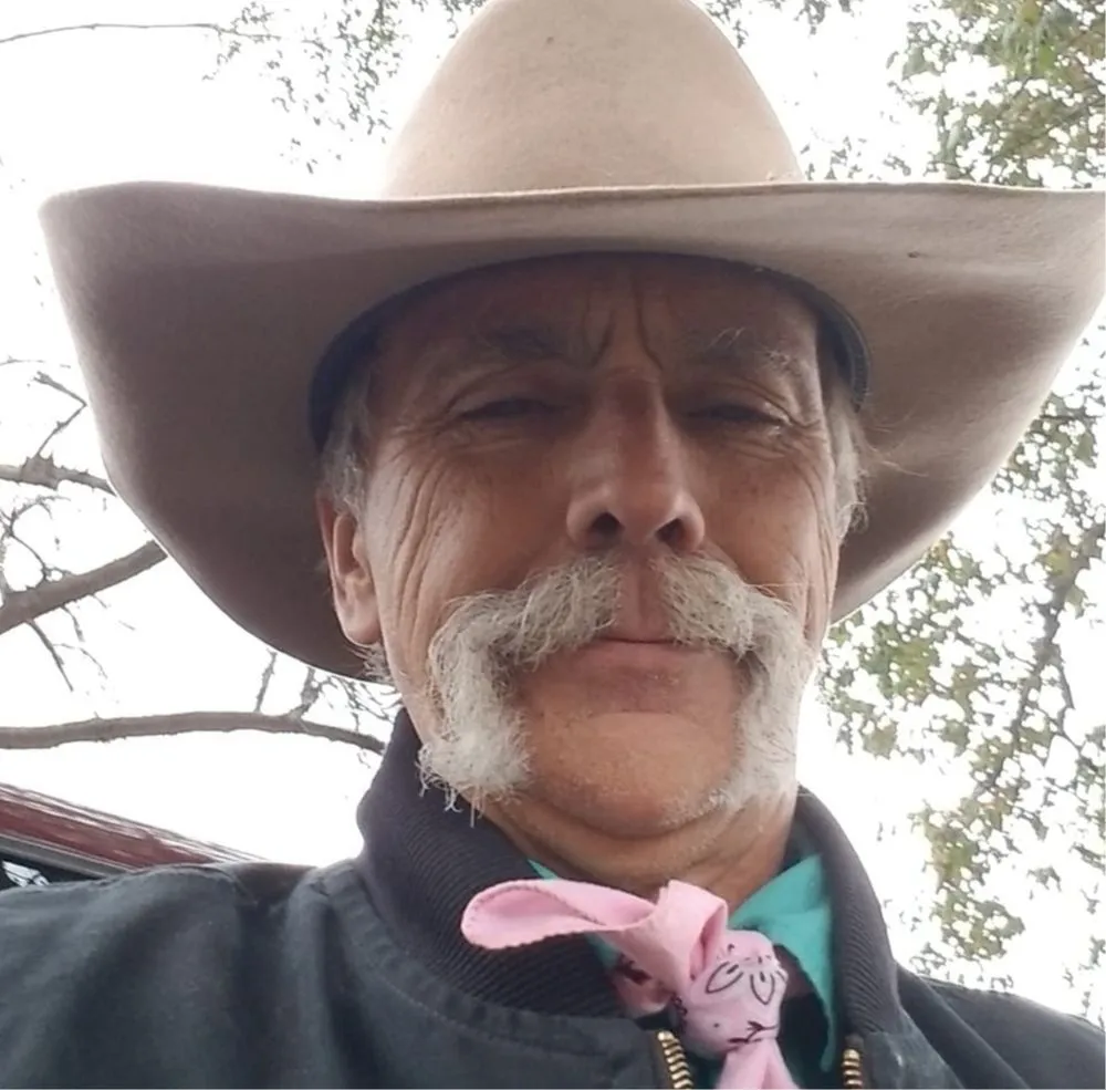 Slide of Armadillo Construction