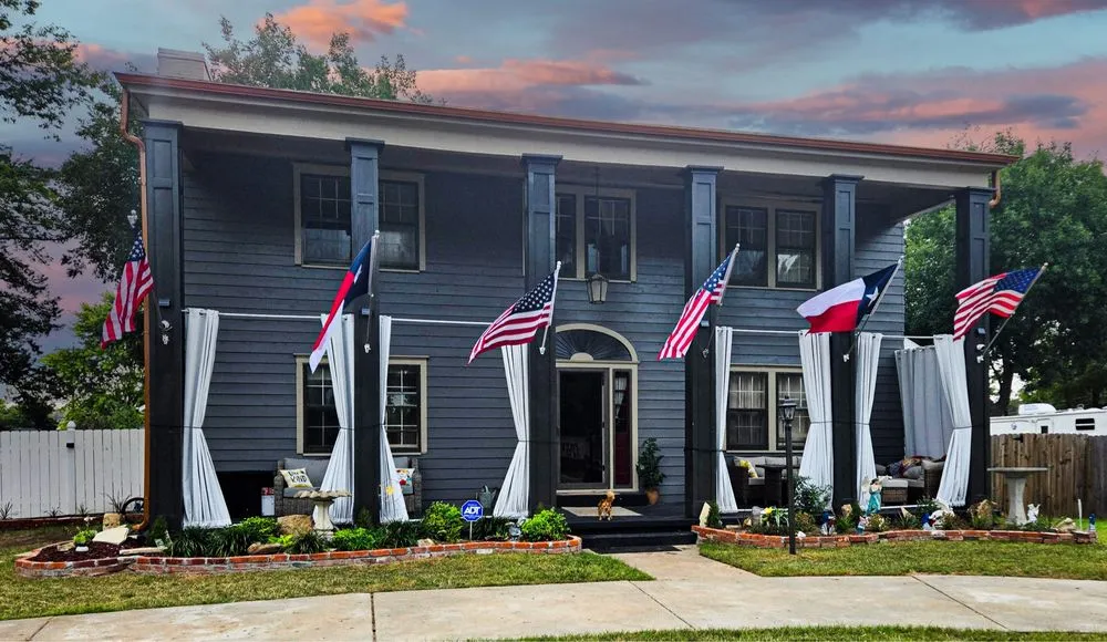 Slide of Armadillo Construction