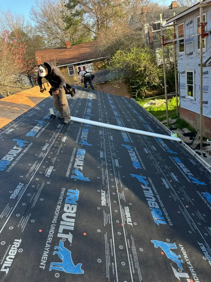 Slide of Armando Sanchez Roofing