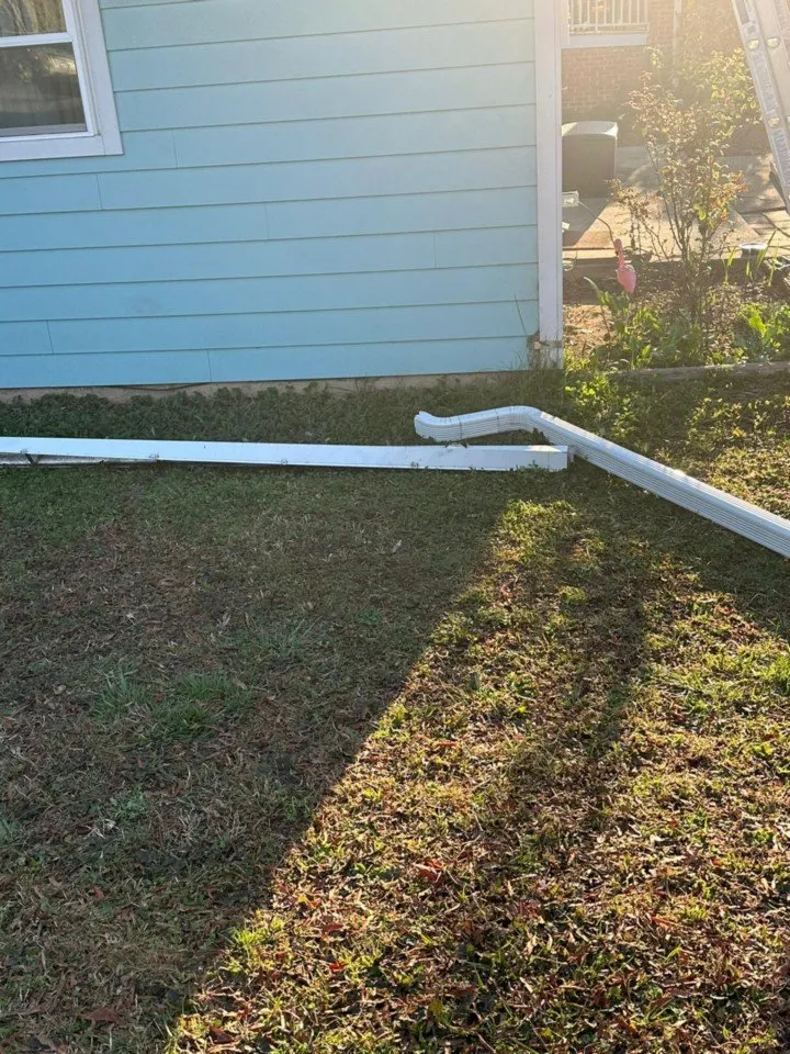 Slide of Armando Sanchez Roofing