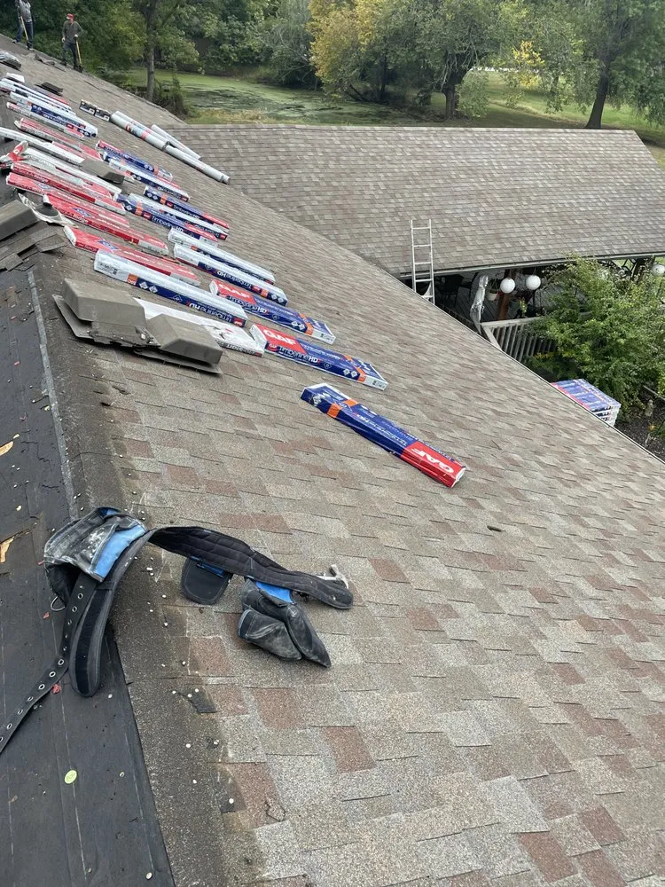 Slide of Armandos Renovations