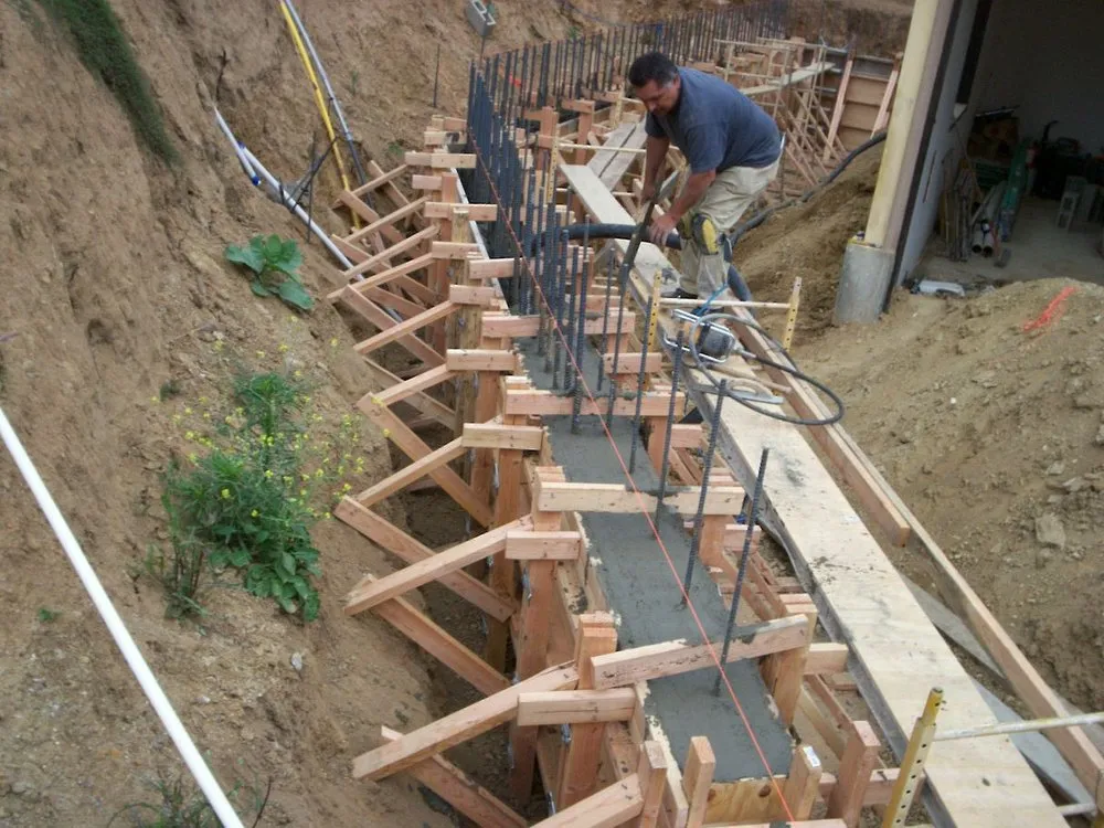 Slide of Armas Construction