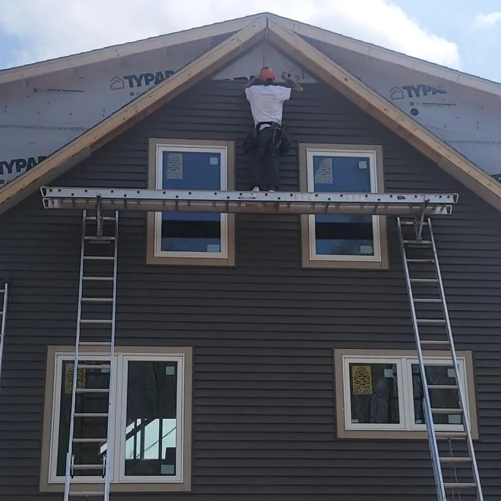 Slide of Arnold & Sons Exteriors