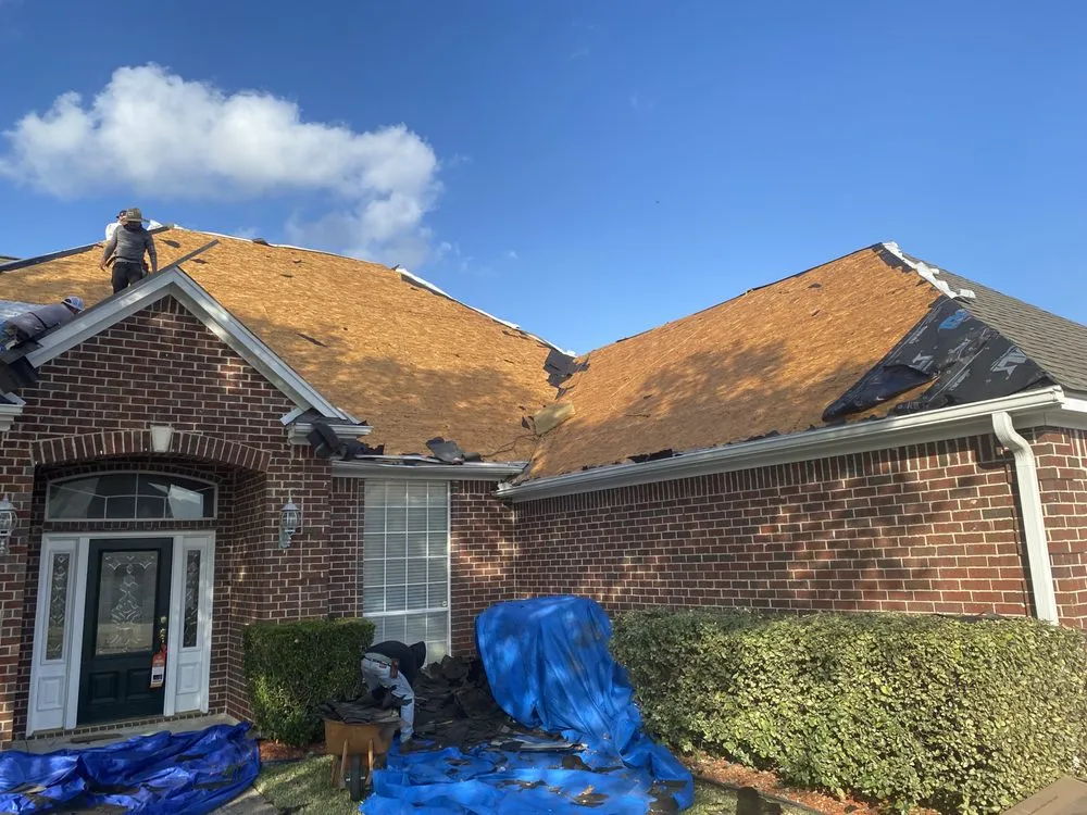 Slide of Arnold Roofing and Construction