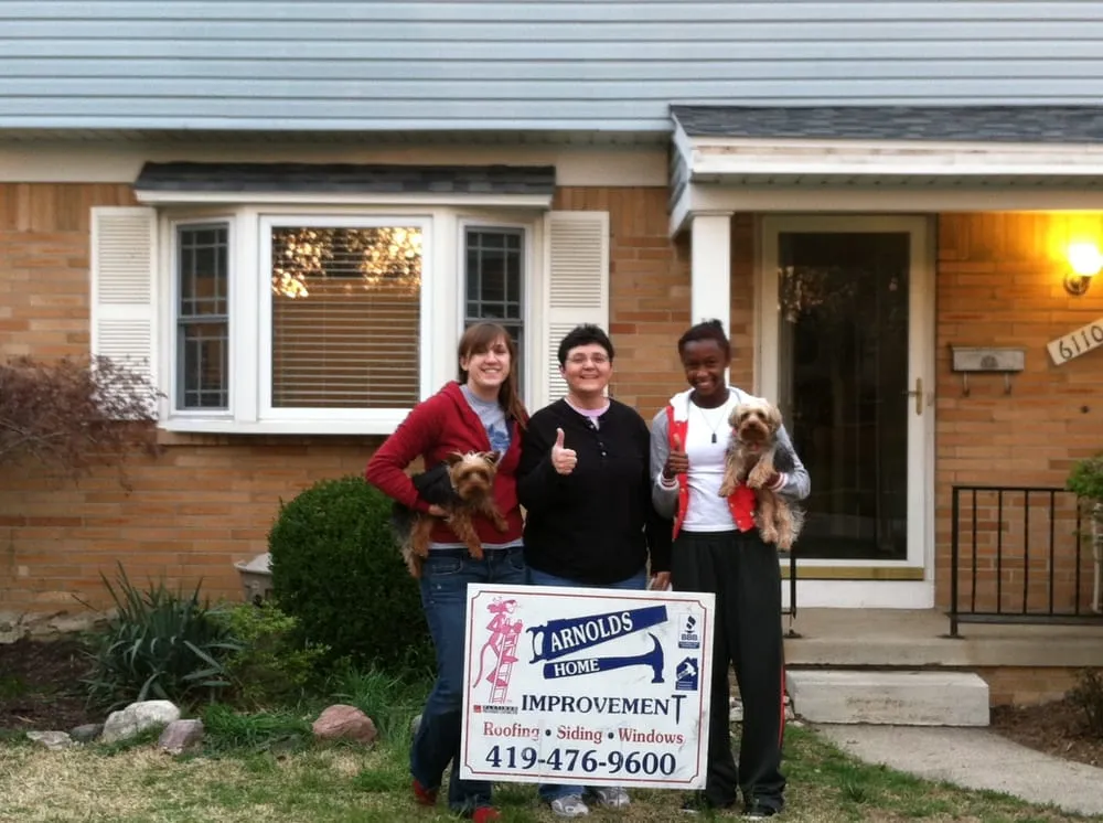 Slide of Arnolds Home Improvement