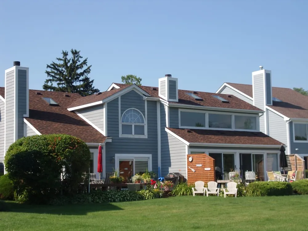 Slide of Arnolds Home Improvement