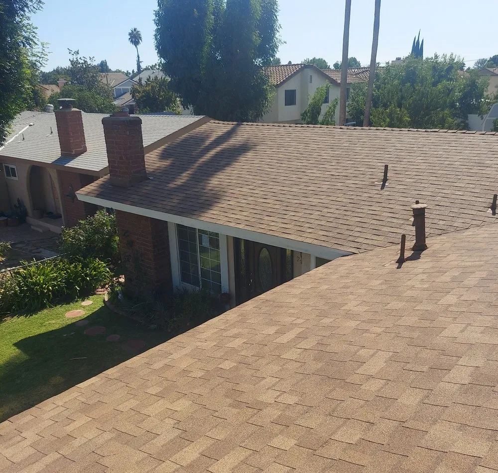 Slide of Arnol's Roofing