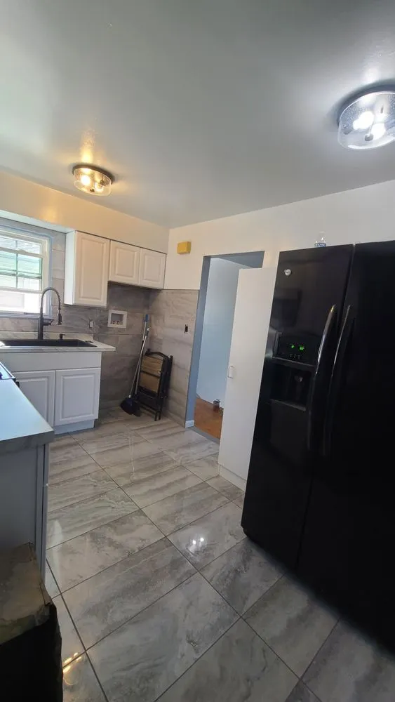 Slide of Aron Perez Construction