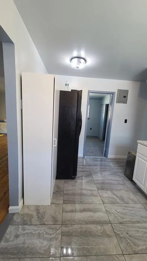 Slide of Aron Perez Construction