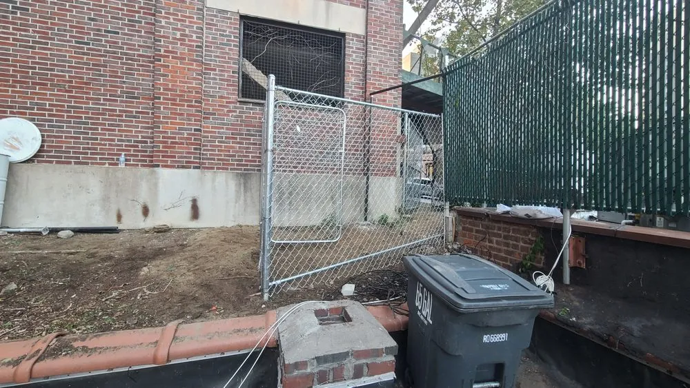 Slide of Aron Perez Construction