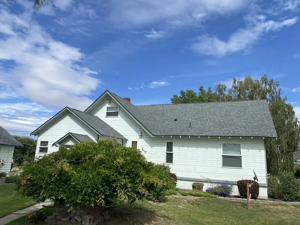 Slide of Arrow Roofing & Construction