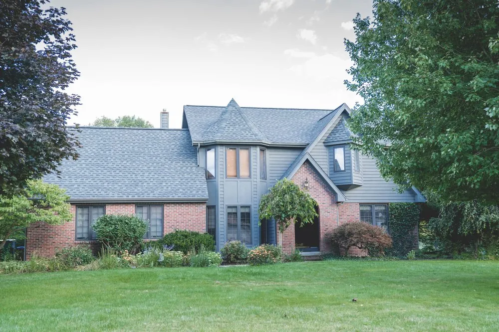 Slide of Arrow Roofing Services