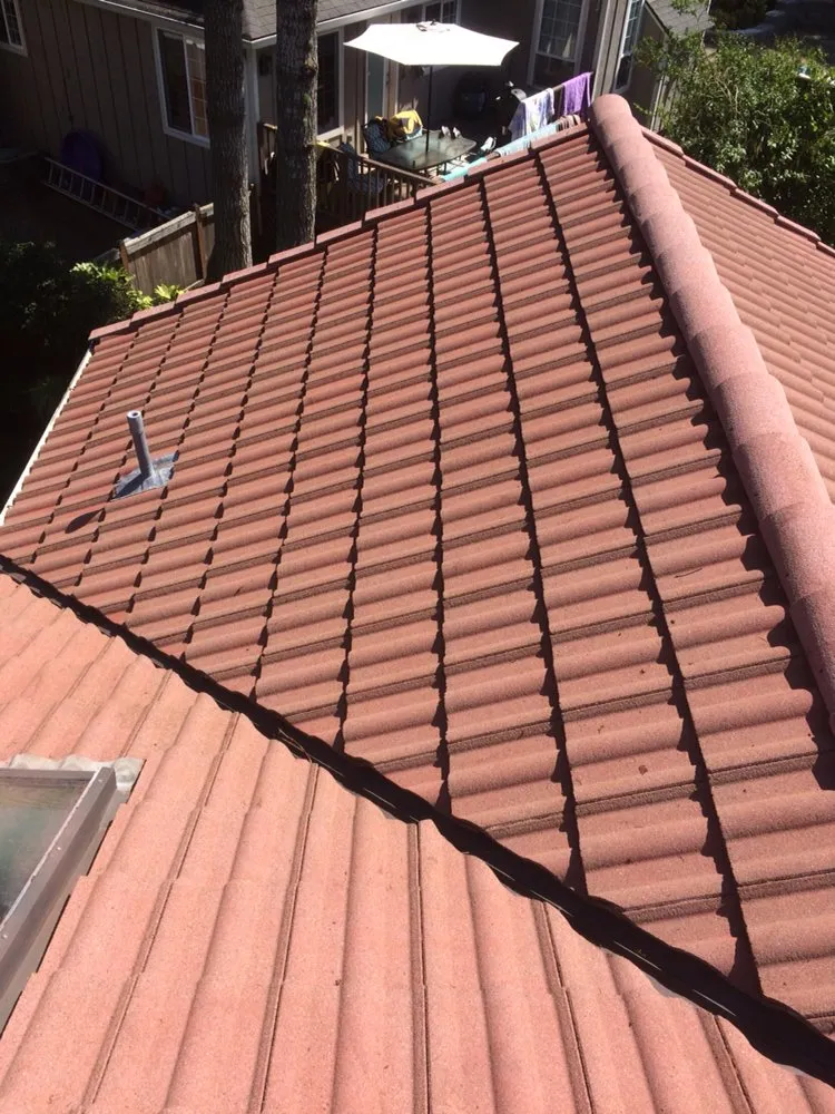 Slide of Arrowhead Roof Cleaning & Exteriors