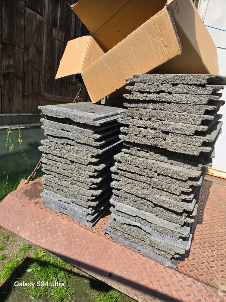 Slide of Arrowhead Roof Cleaning