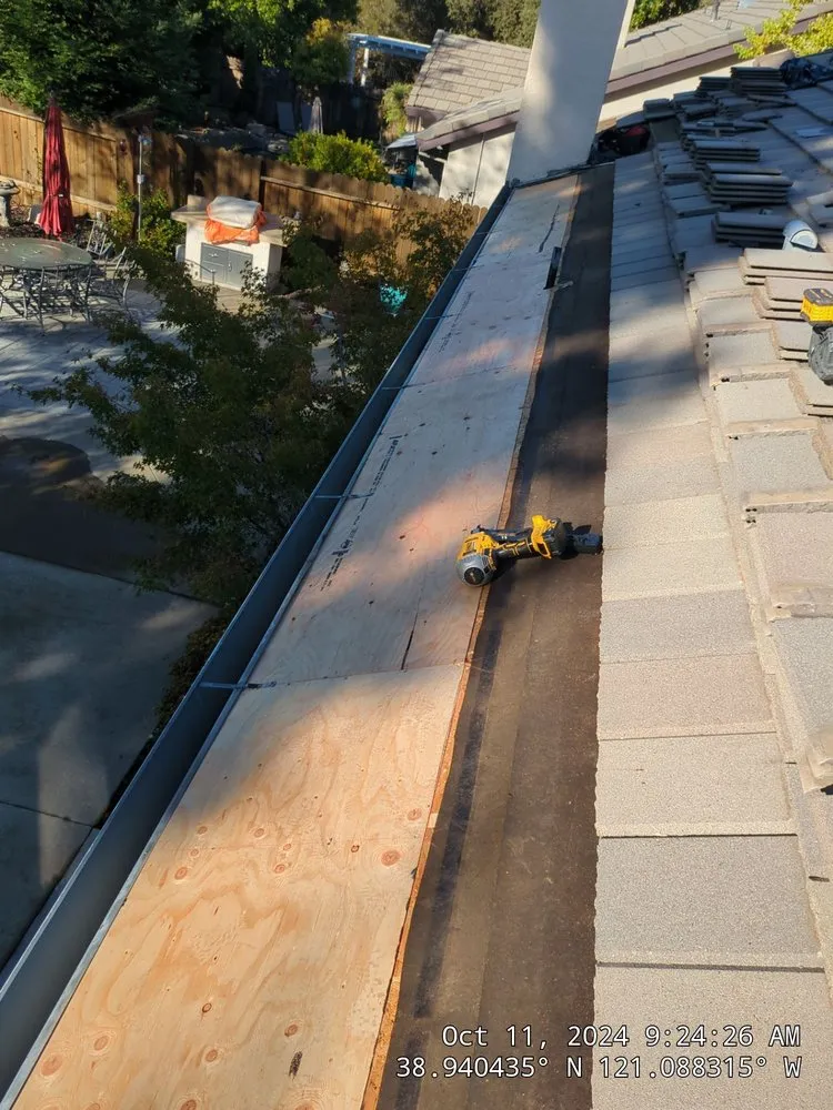 Slide of Arrowhead Roofing