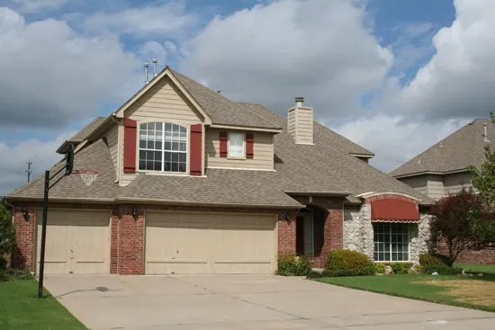 Slide of Arrowhead Roofing