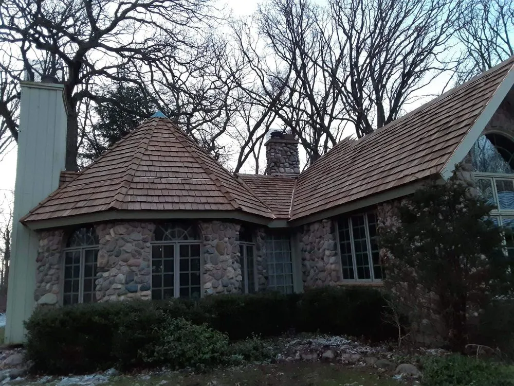 Slide of Arroyo's Roofing & Construction