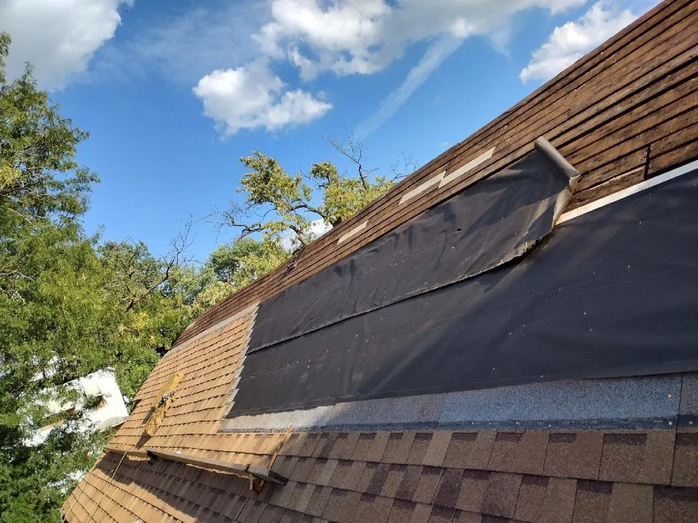 Slide of Arroyo's Roofing & Construction