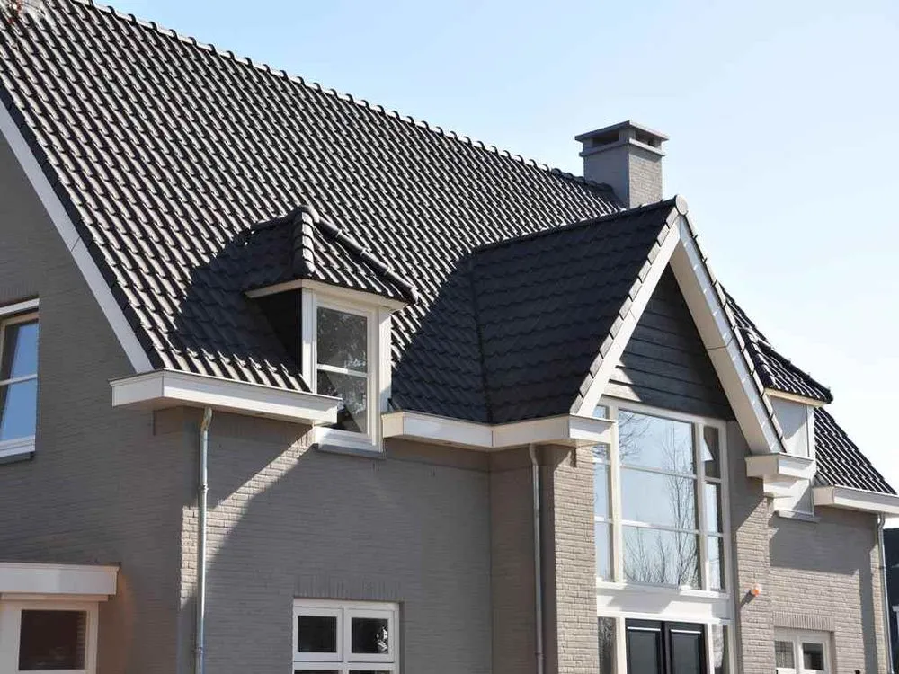 Slide of Arroyos Roofing