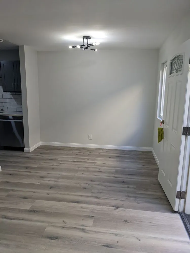 Slide of Artisan & Co.