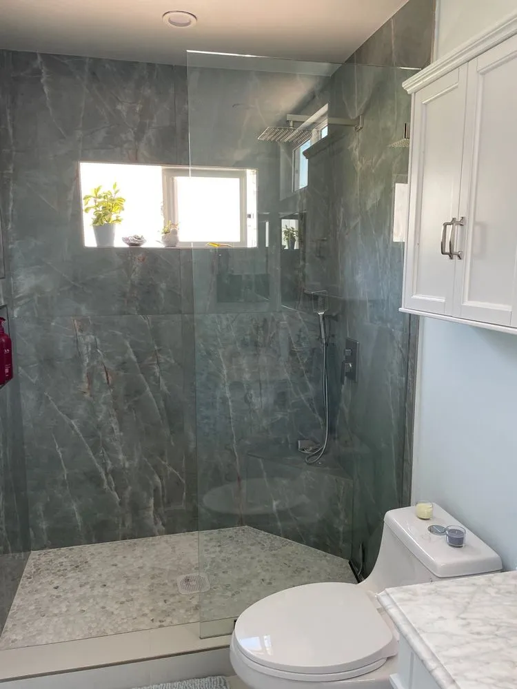 Slide of Artisan & Co.