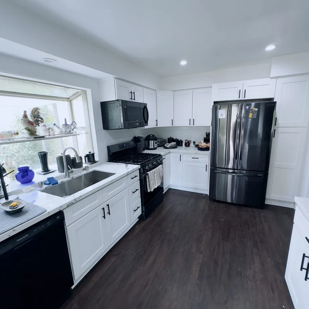 Slide of Artisan & Co.