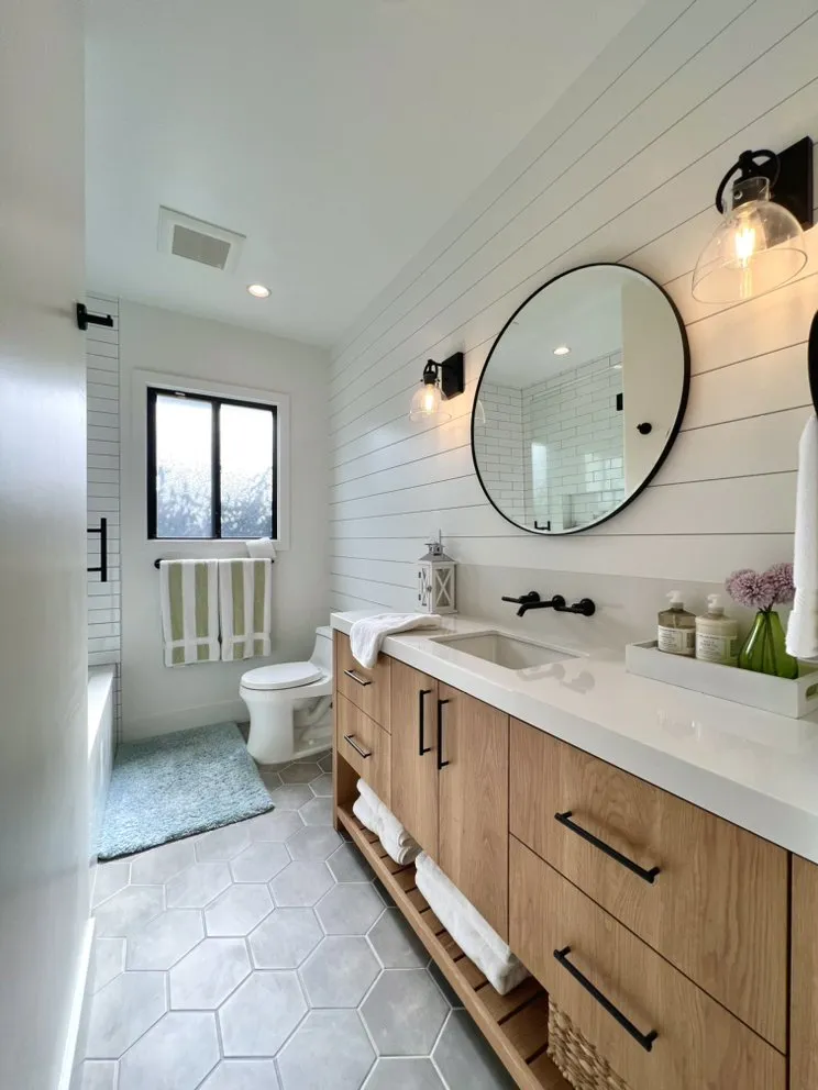 Slide of Artisan Build Group