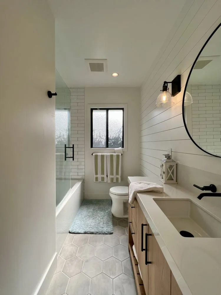 Slide of Artisan Build Group