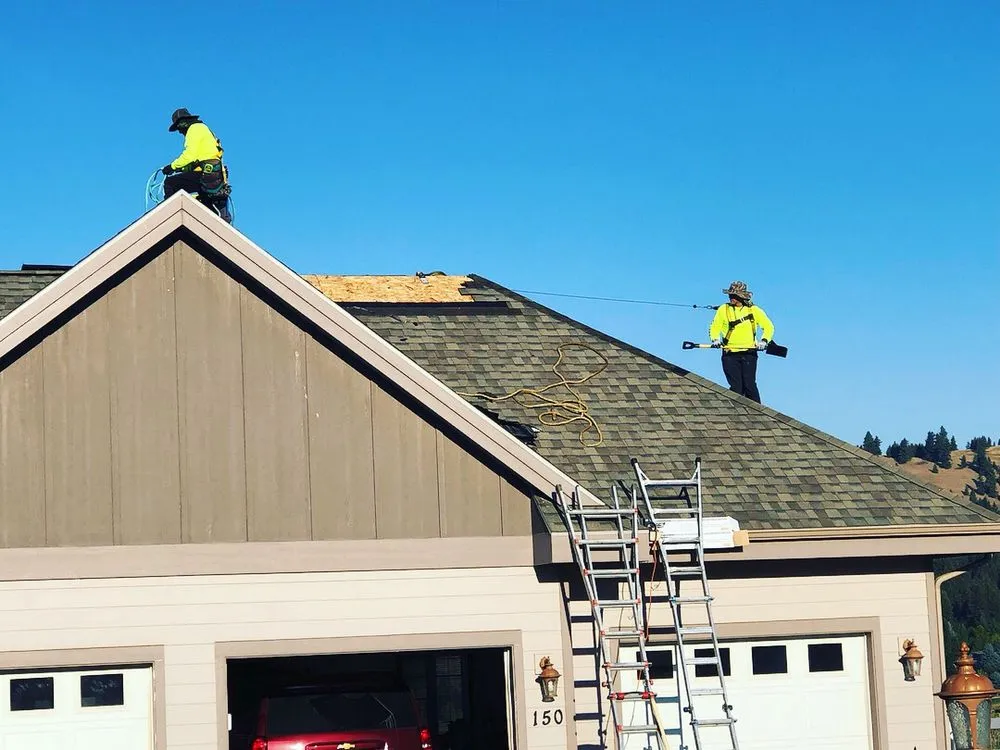 Slide of Artisan Roofing & Ice Dam Removal