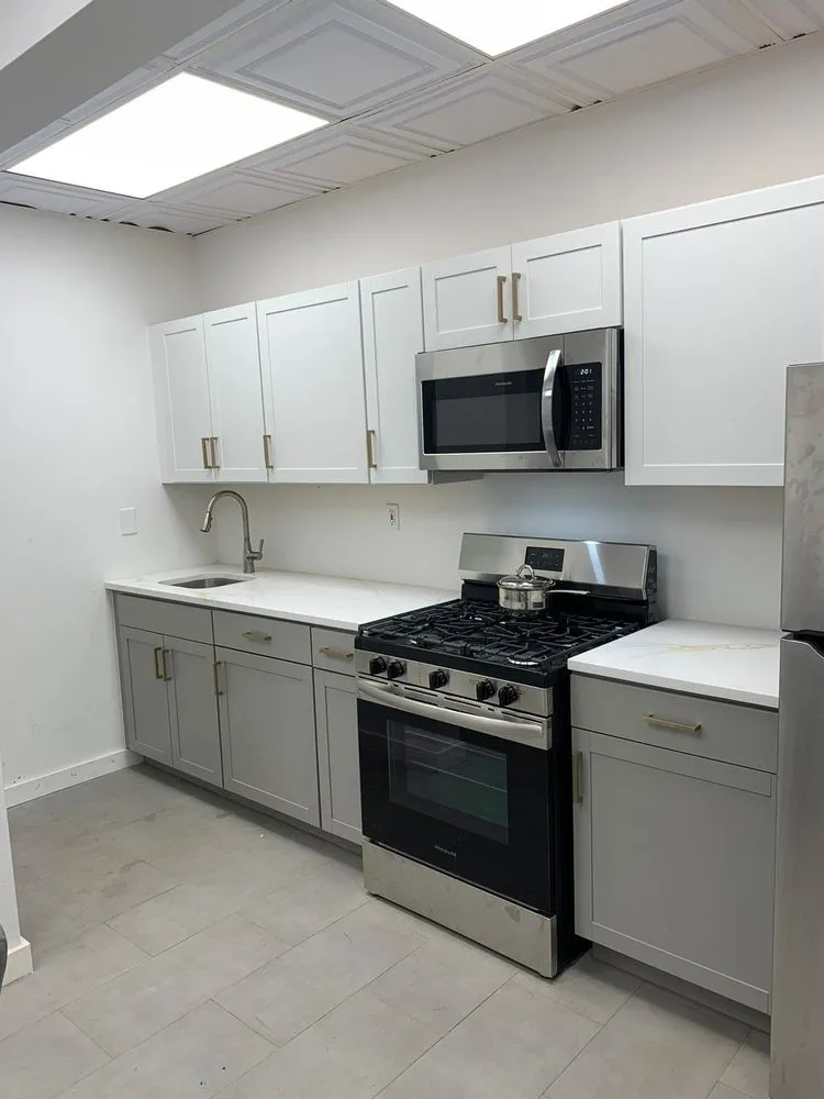 Slide of Artistry Works Contracting