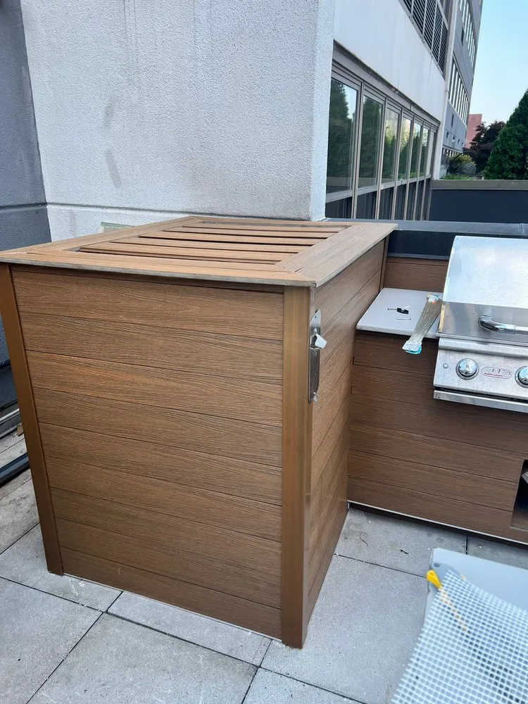 Slide of Artistry Works Contracting