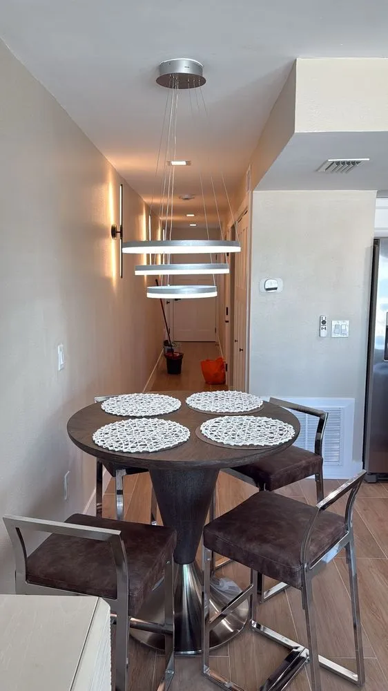 Slide of Artistry Works Contracting