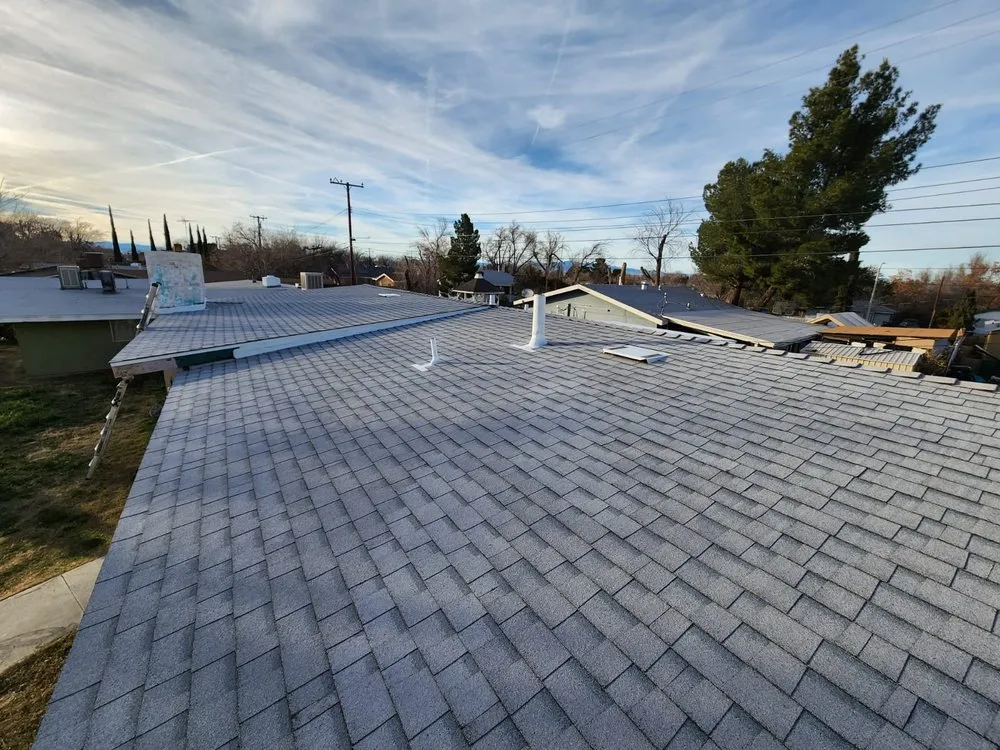 Emergency shingle roofing service in San Fernando Valley, CA - Artizmo Builders