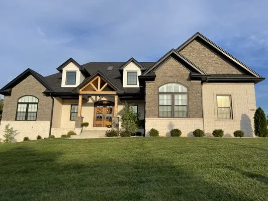 Arturo’s Framing and Construction Logo