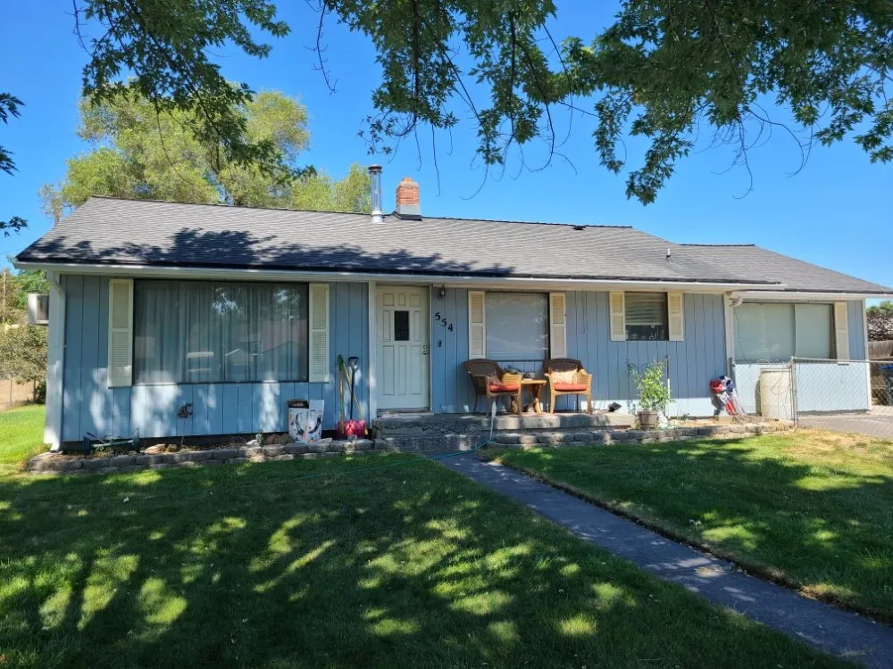 Slide of A&S Roofing LLC.