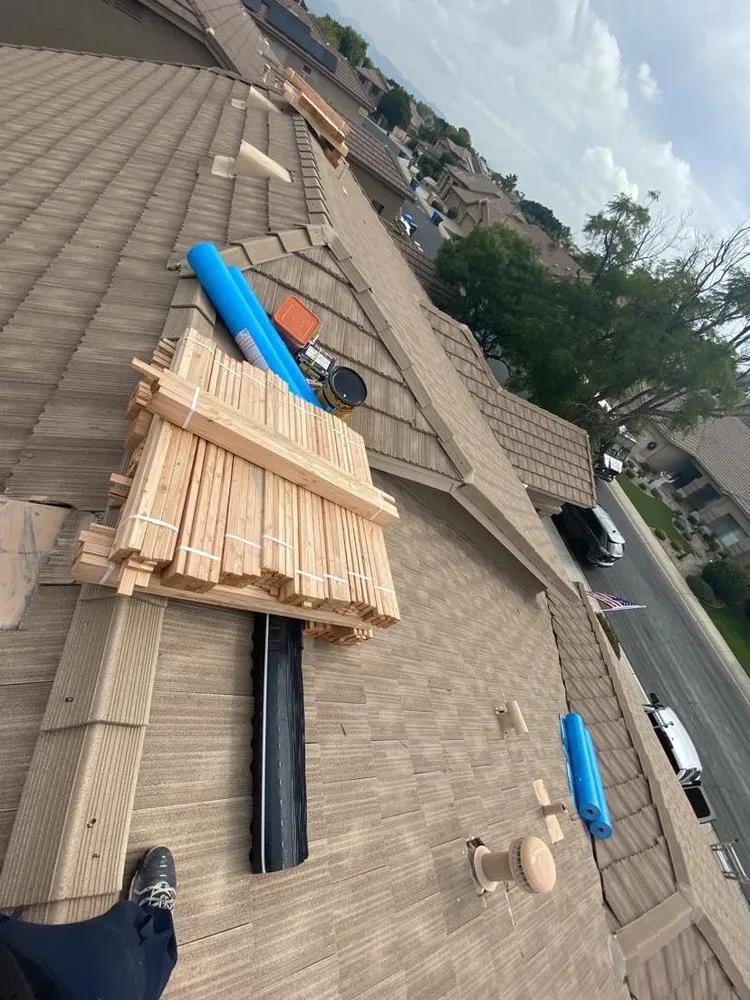 Slide of Aspect Roofing