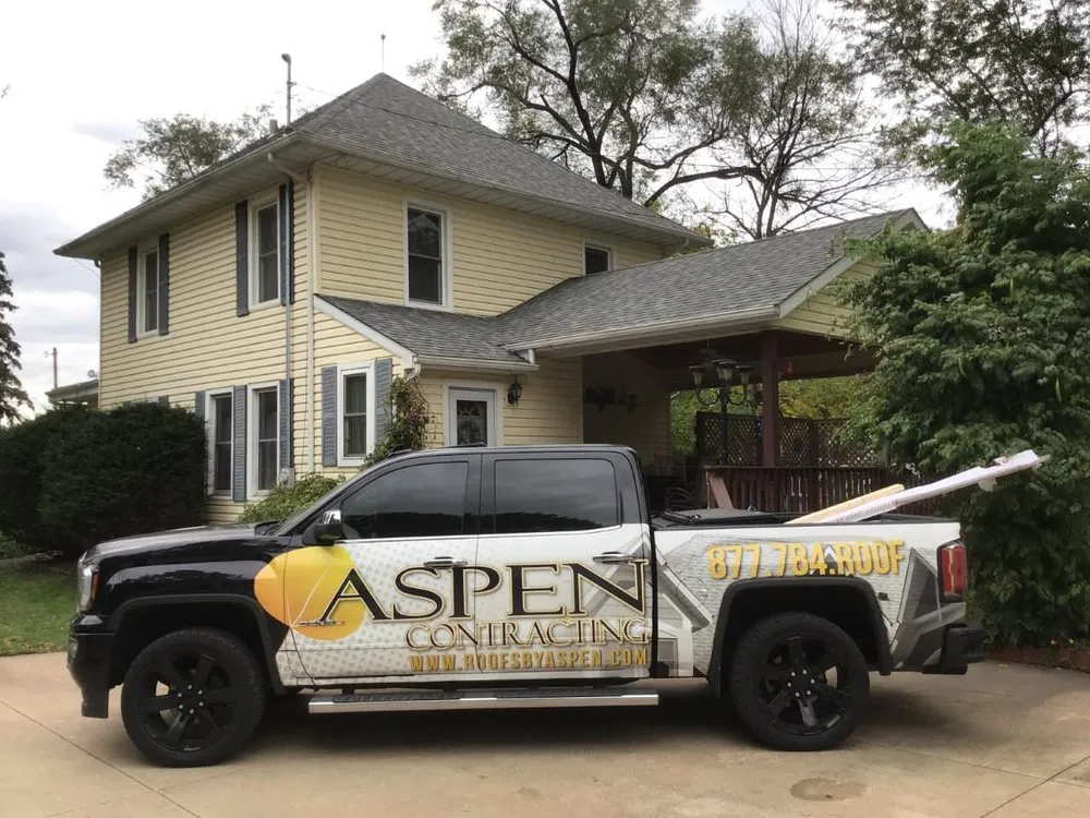 Expert roof replacement in Lee's Summit, MO - Aspen Contracting