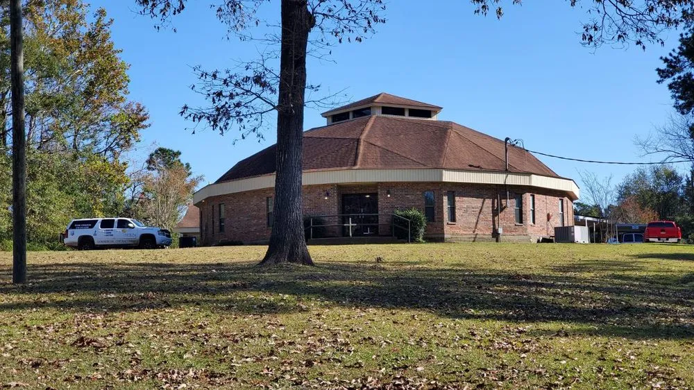 Local residential roofing service near you in Lee's Summit, MO by Aspen Contracting