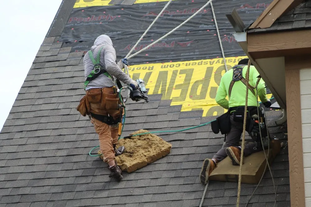 Reliable roof repair for residential properties in Mt. Juliet, TN by Aspen Contracting